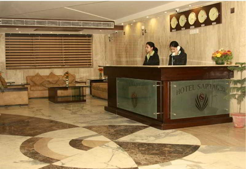 Hotel Saptagiri New Delhi Interiør billede